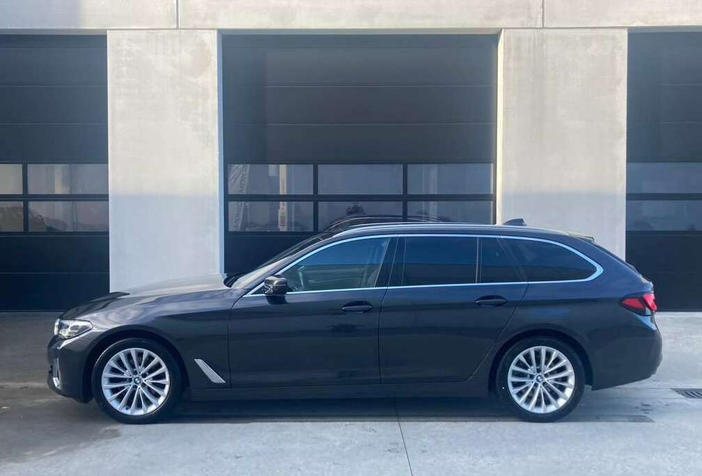 BMW d Touring Aut. Luxury Line/Nappa/Pano Dak/Trekhaak