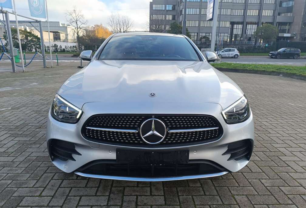 Mercedes-Benz E 300 e PHEV