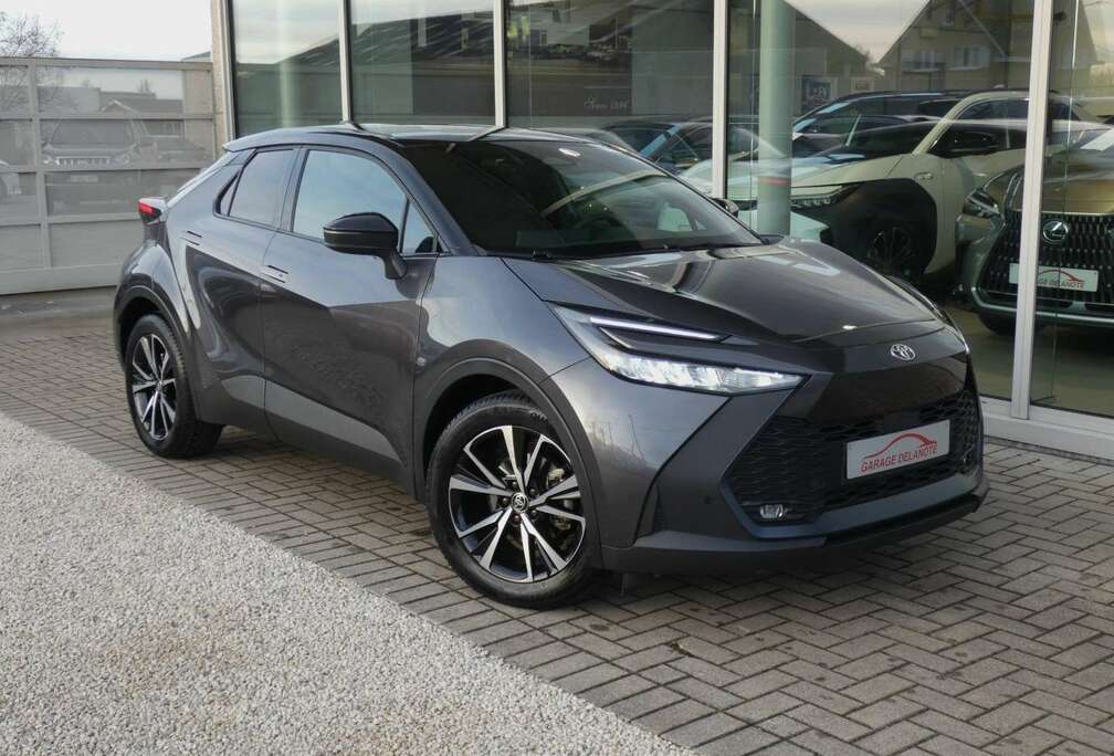 Toyota 1.8 Hybrid 140pk Dynamic plus +Trekhaak +Dodehoek