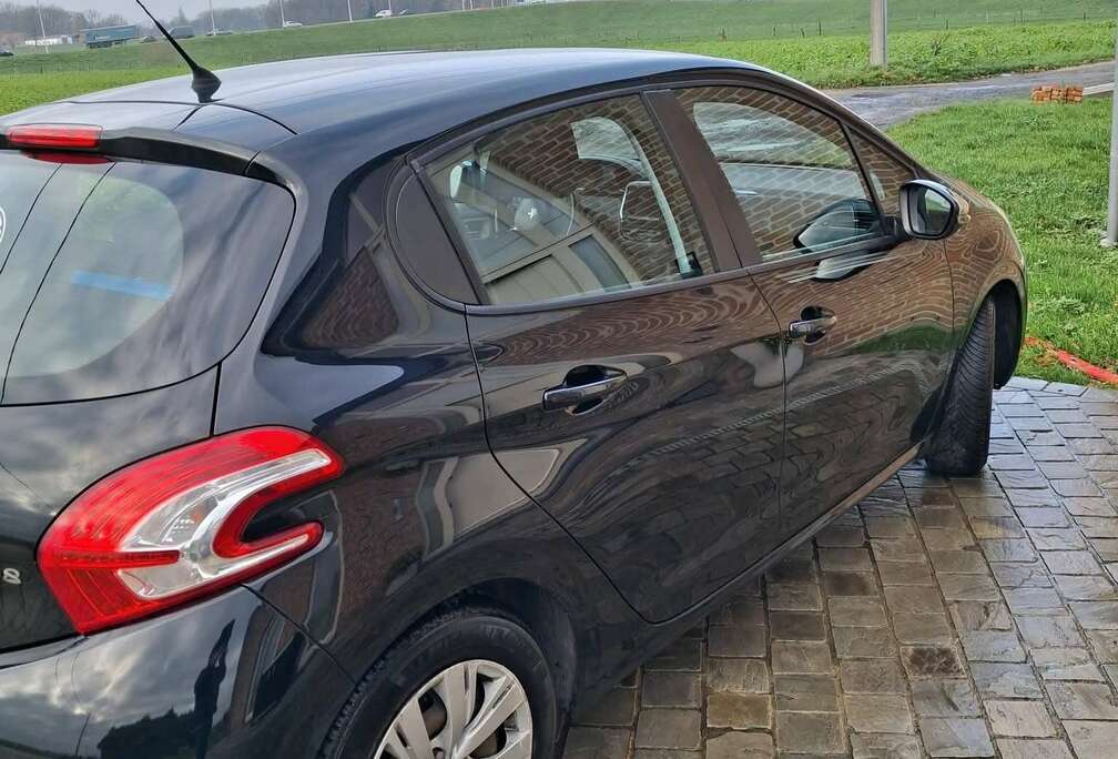 Peugeot 208 HDi 68 Access
