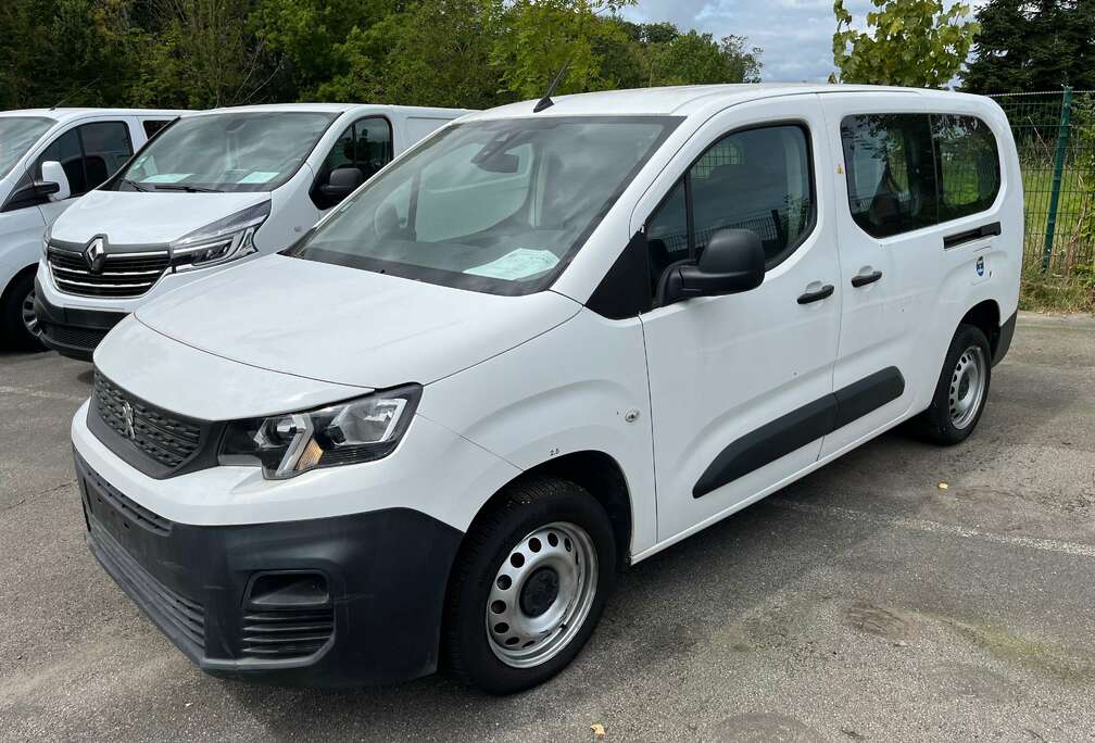 Peugeot 1.5-L2-DBL DEUREN 8678€+BTW/TVA