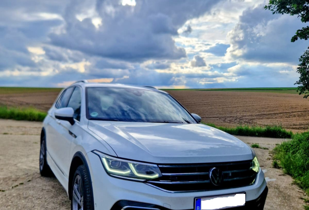 Volkswagen Tiguan 2.0 TDI SCR R-Line Business Premium DSG