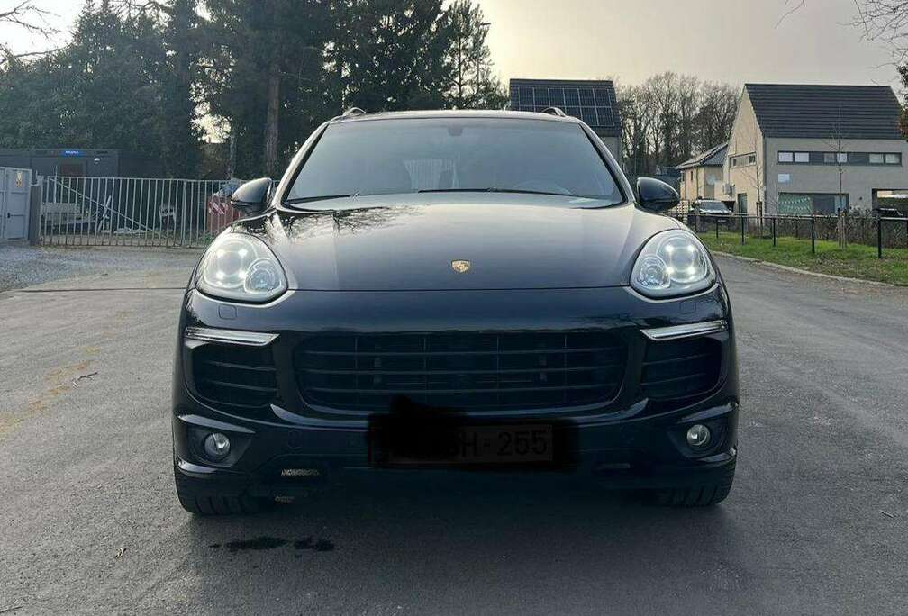 Porsche Cayenne 3.0i V6 PHEV S Tiptronic S (306 kW)