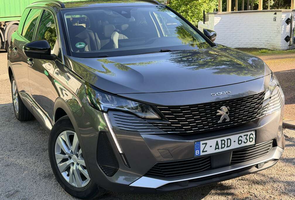 Peugeot 5008 1.5 BlueHDi 11.975€ + NETTO