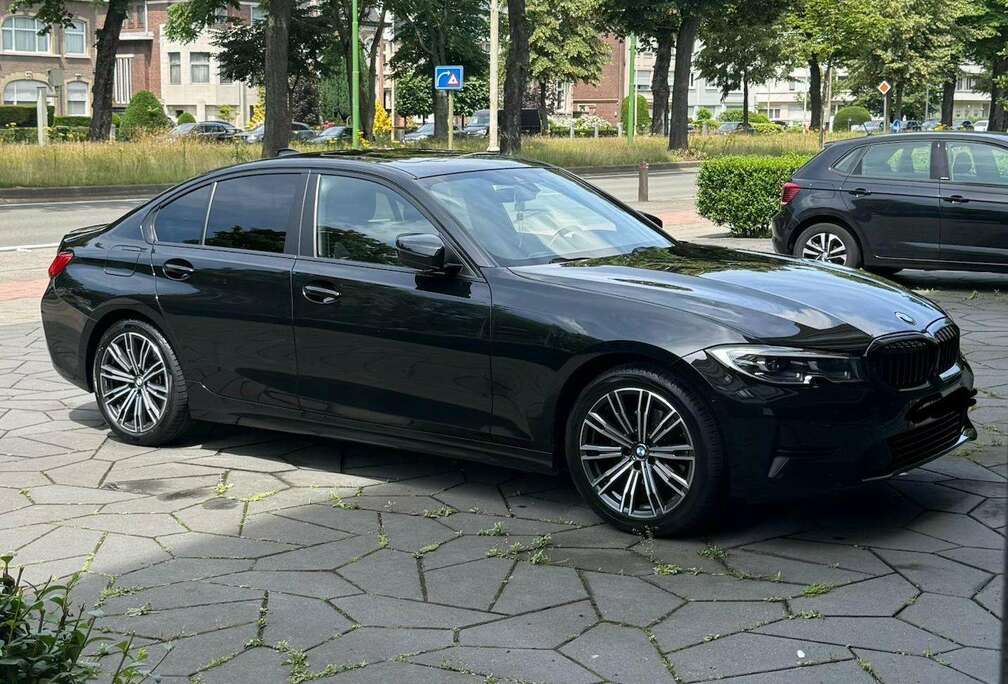 BMW 320i