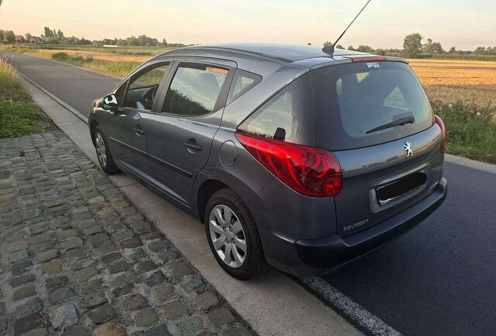 Peugeot SW 1.4i Active