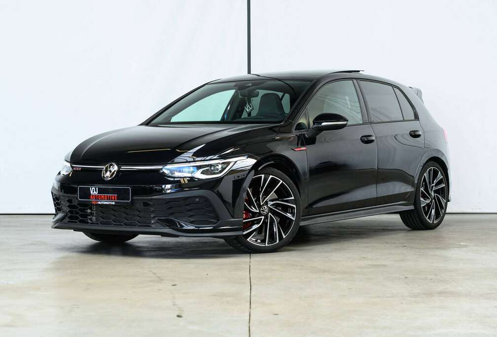 Volkswagen CLUBSPORT|HEAD-UP|HARMAN-KARDON|IQ-LIGHTS|ZETELVERW.|ZETELKOEL.|ACC|LA|SFEERVERL.|CAMERA|GARANTIE