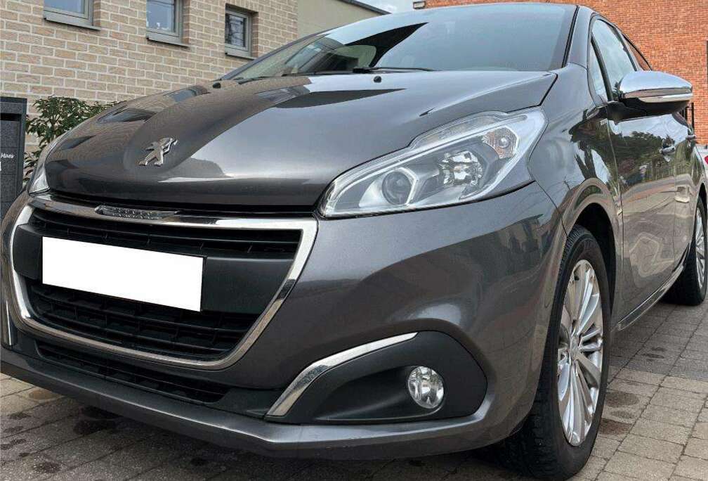 Peugeot 208 1.2 PureTech Signature S