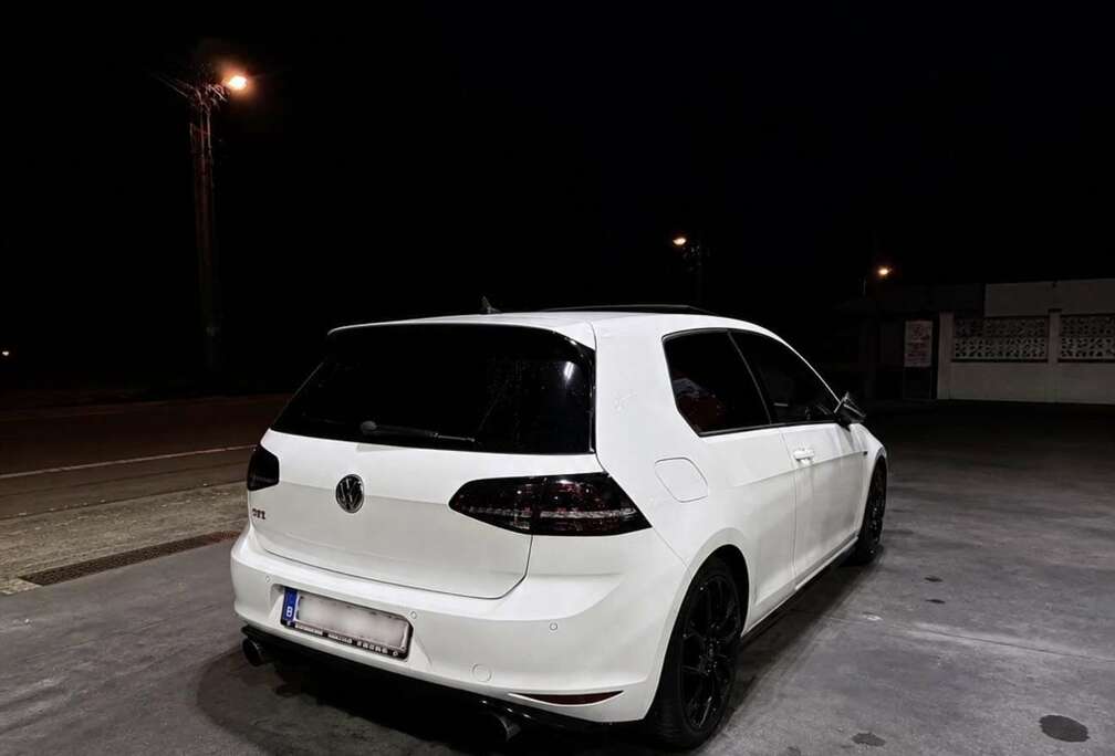 Volkswagen 2.0 TSI Performance DSG