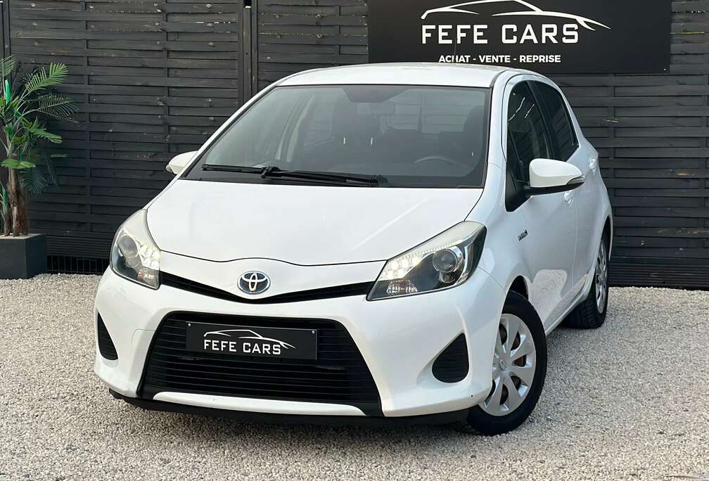 Toyota Yaris Hybrid 1.5i VVT-i Dynamic E-CVT