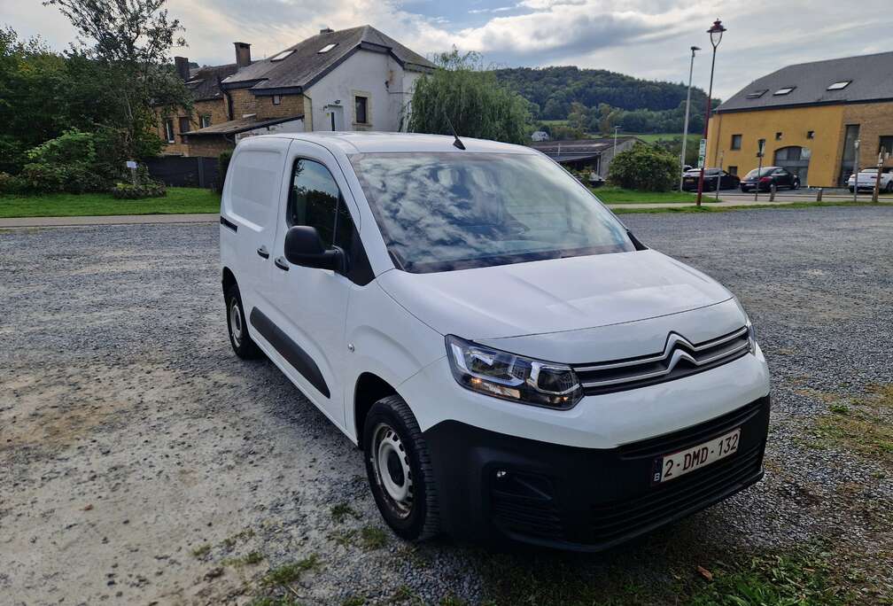 Citroen 1.5 BlueHDi M Light Club S/S (6.2)