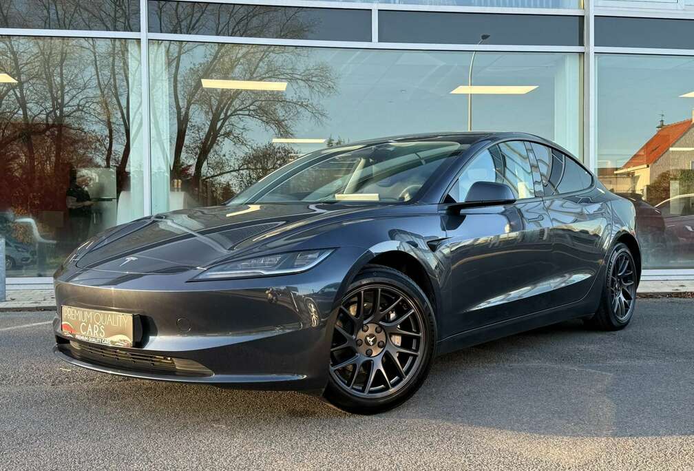 Tesla HIGHLAND / ZETELKOELING / SFEERLICHTEN