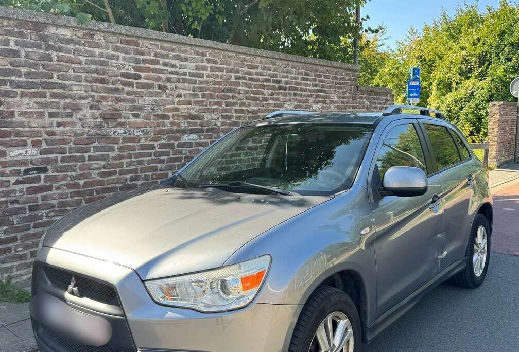 Mitsubishi 1.8 Di-D 2WD Intense