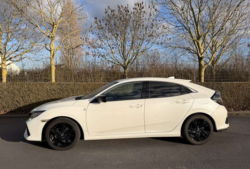 Honda Civic 1.0 i-VTEC Executive CVT