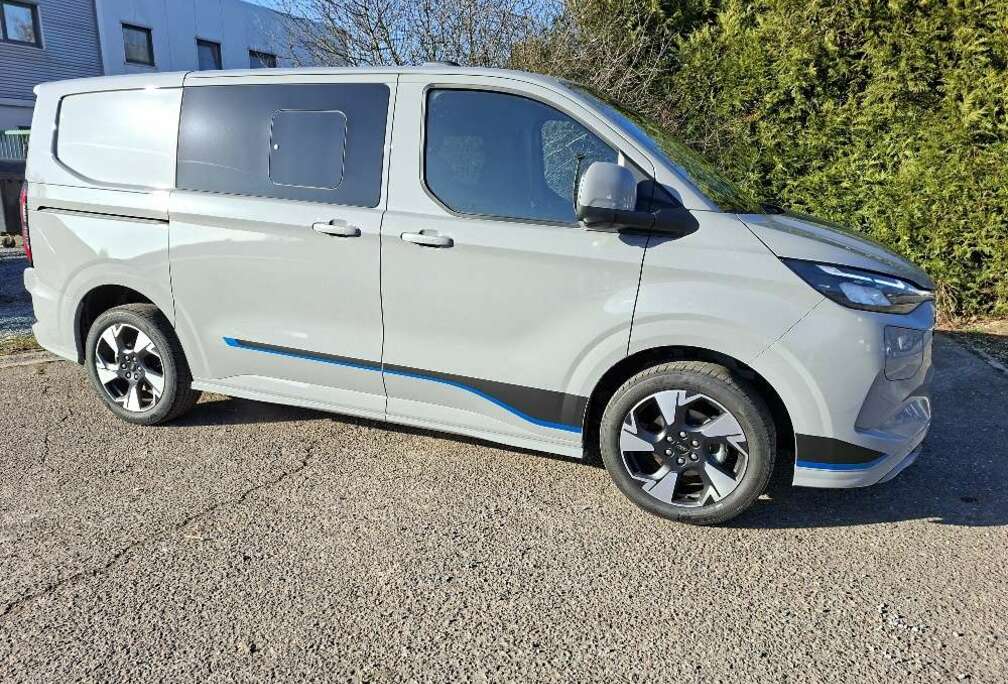 Ford Transit Custom SPORT L1 PHEV hybride NIEUW €42.892 ex BTW