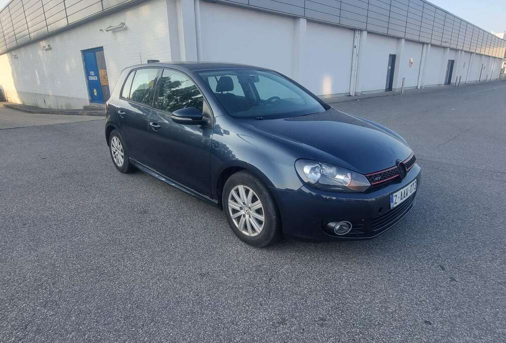 Volkswagen Golf 1.6 CR TDi Highline DPF