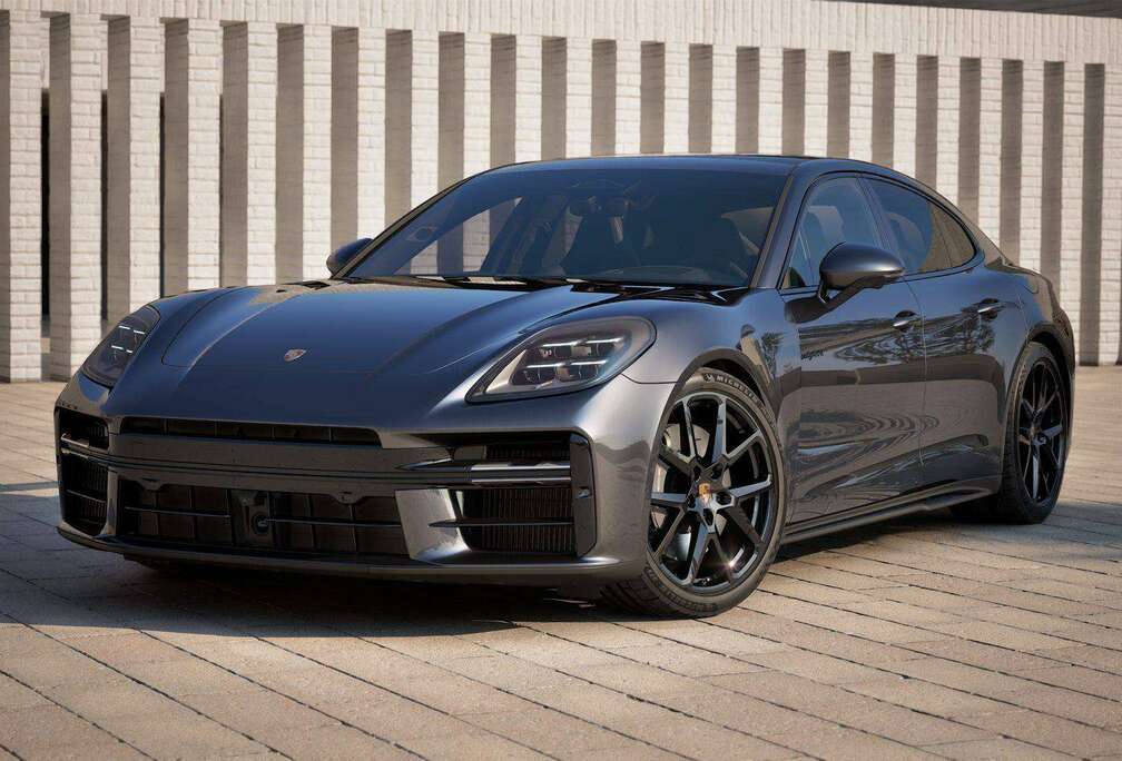 Porsche 4 E-HYBR SPORTDESIGN/SPORTUITL/HDMATR/AIR/PANO/ENTRY/SOFTCL/INNO/HUD/360/DISPL/BURMESTER/14W