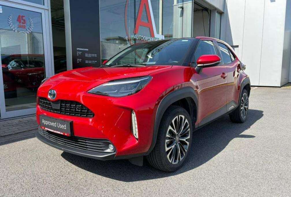 Toyota 1.5 HYB - ELEGANT + LUXURY