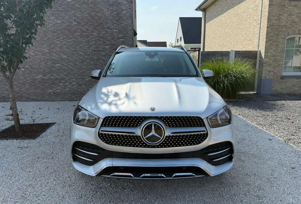 Mercedes-Benz d 4- Matic AMG PACKET