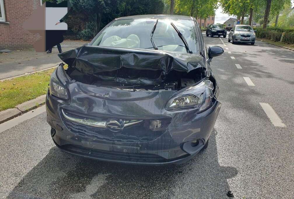 Opel accidentée