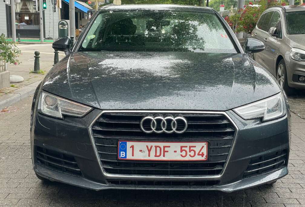 Audi A4 2.0 TDi Design S tronic