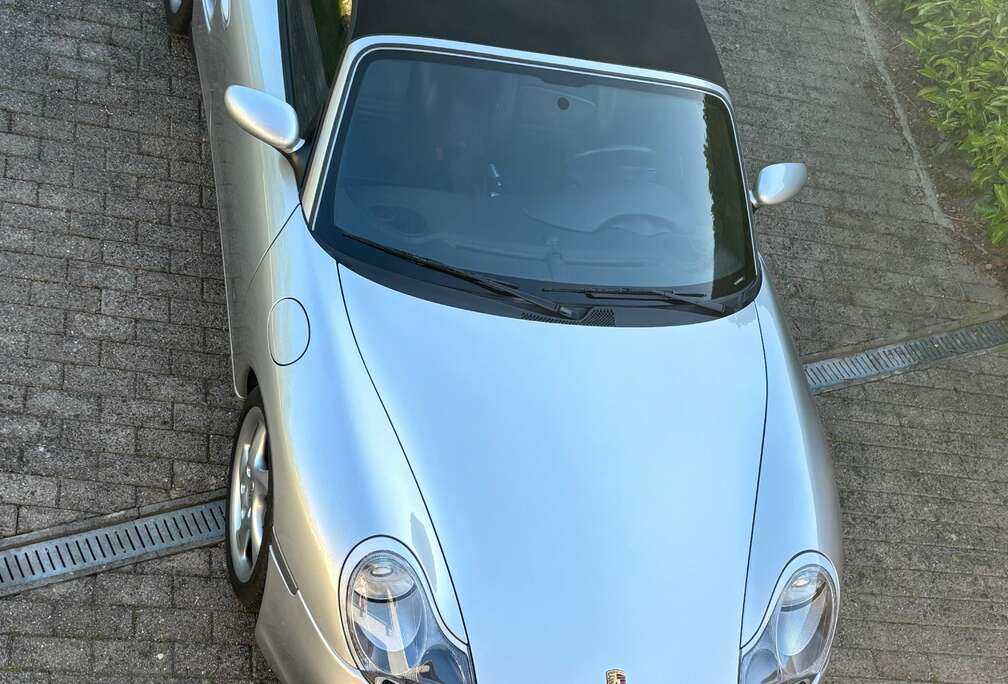 Porsche 3.2i