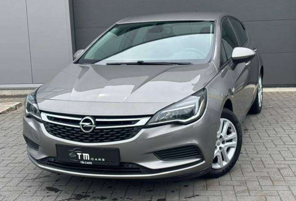 Opel Navigatie/cruise controle/ parkeersensoren