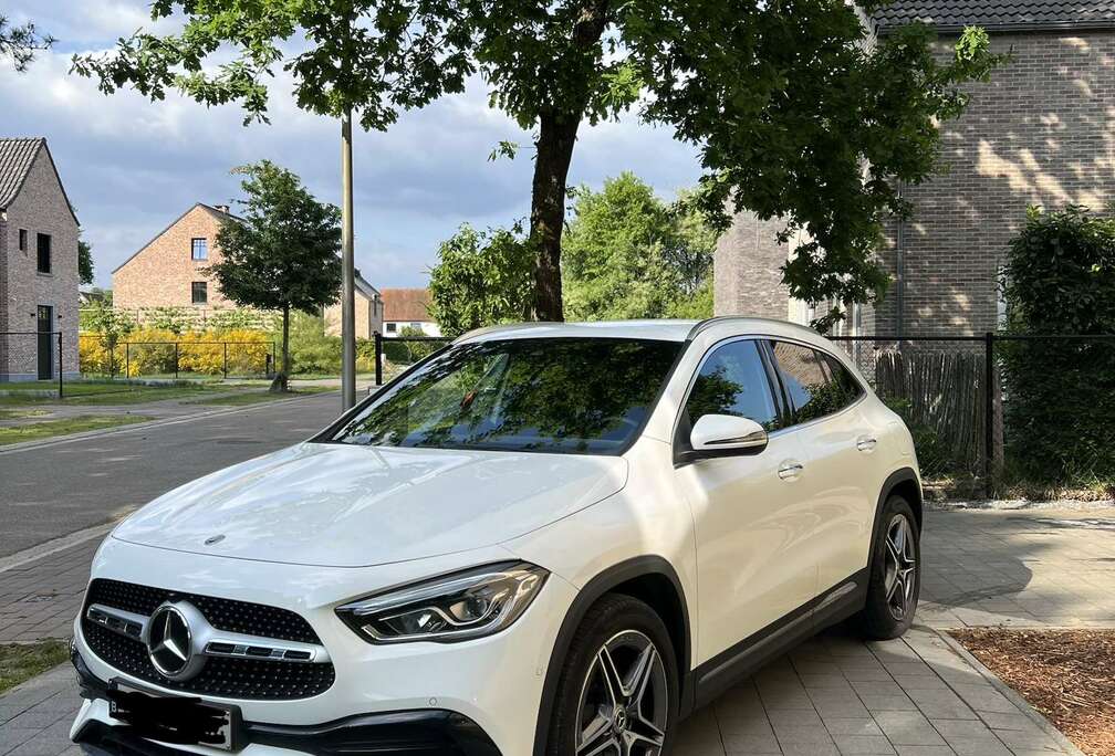Mercedes-Benz 7G-DCT AMG Line