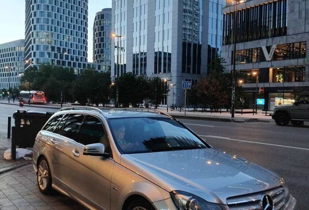 Mercedes-Benz T CDI DPF (BlueEFFICIENCY) 7G-TRONIC