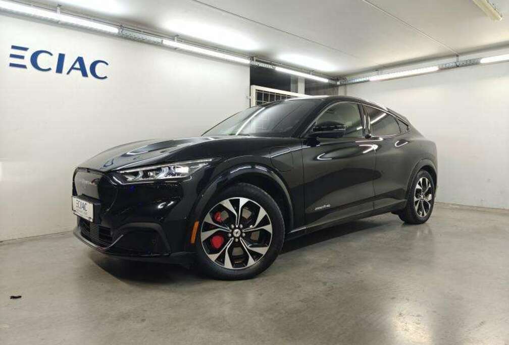Ford AWD - Pano dak - 46814km - Garantie