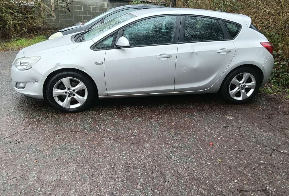 Opel Astra 1.7 CDTi ECOTEC Essentia DPF