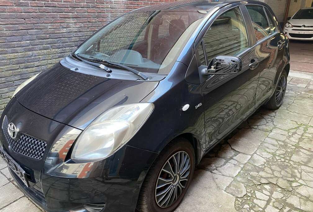 Toyota 1.4 Turbo D-4D Linea Sol