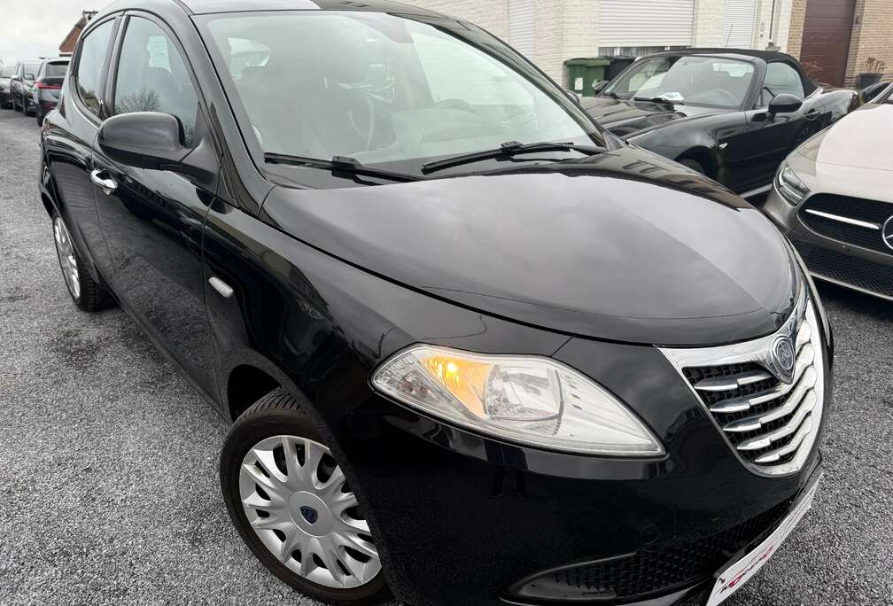 Lancia Y 0.9 TwinAir 12 maanden waarborg