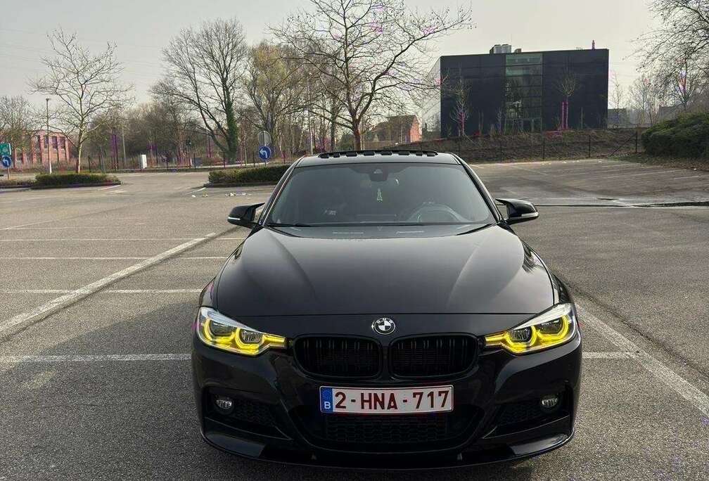 BMW 318d M Sport Automaat / HUD / Leder / Navi / PDC