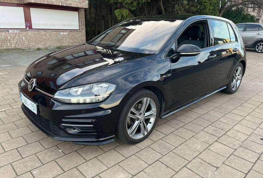 Volkswagen Golf 1.6 CR TDi BMT Highline R-LLINE