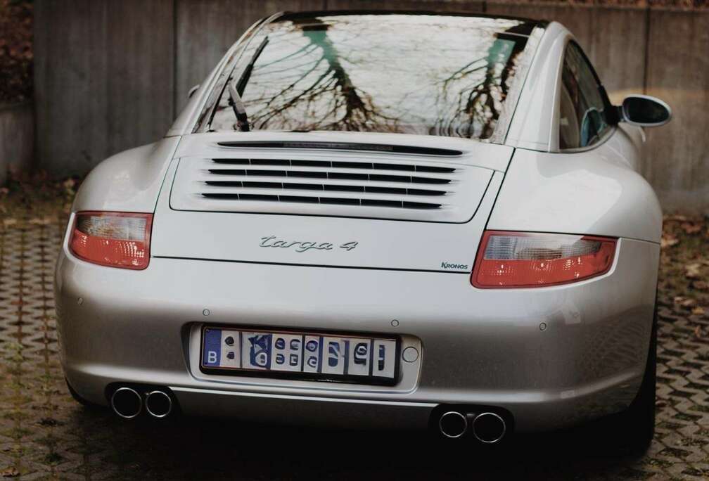 Porsche 911 Targa 4