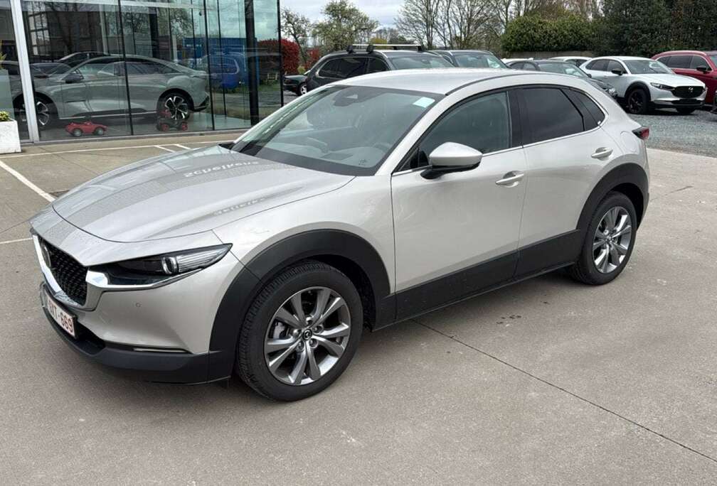 Mazda e-SKYACTIV-G Takumi