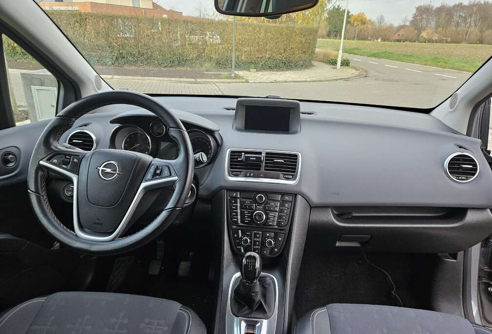 Opel als nieuw, 1.4 120 PK, AGR zetels, GPS, Airco, set winterbanden, net onderhoud gehad