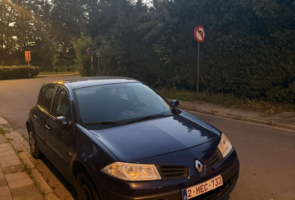 Renault 1.6i 16v Authentique Confort