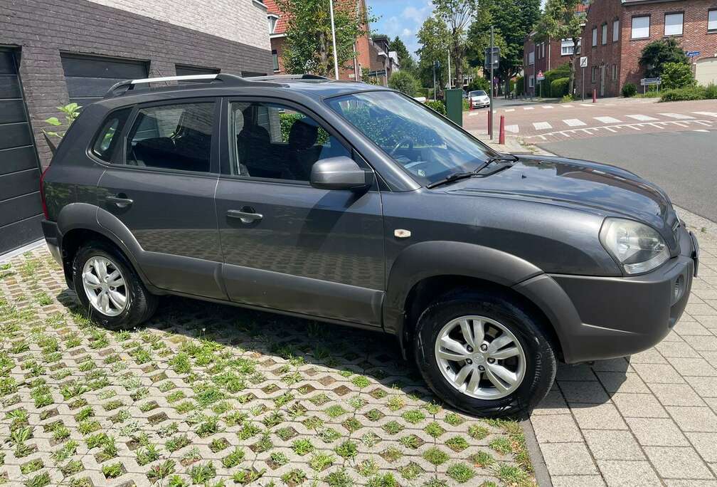 Hyundai 2.0i 16v Lounge