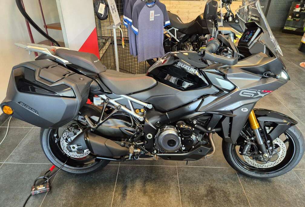 Suzuki Pack Premium