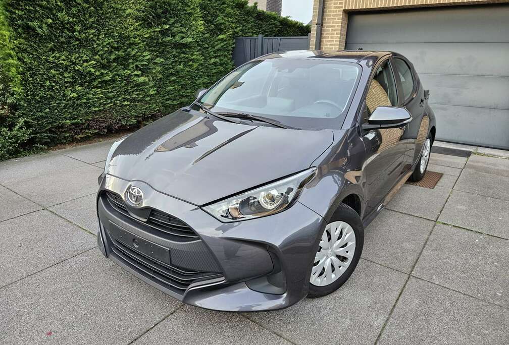 Toyota 1.0i VVT-i / CAMERA / CARPLAY / *SUPER DEAL*