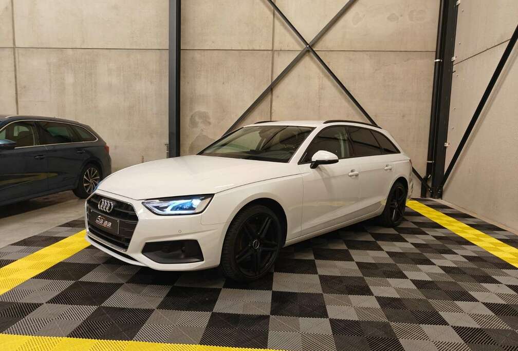 Audi A4 2.0TDI Sport /LED/19\