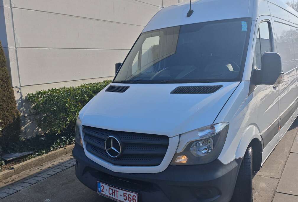 Mercedes-Benz 314 2.1 CDI L2H2 RWD Functional