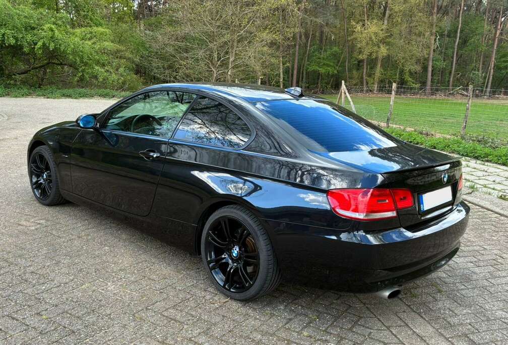 BMW Coupé 320i