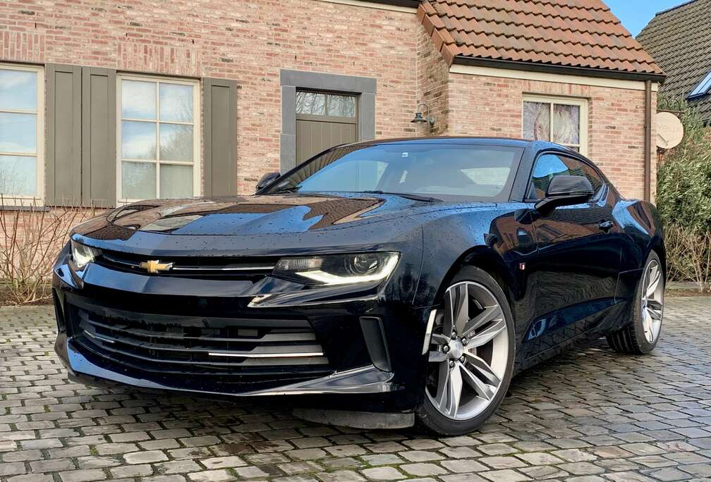 Chevrolet Camaro Coupe 2.0 Aut.