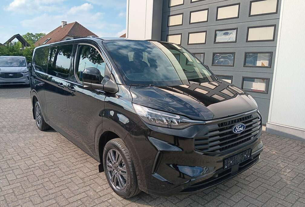 Ford multi use 5 pl limited L2 170pk aut 360 camera
