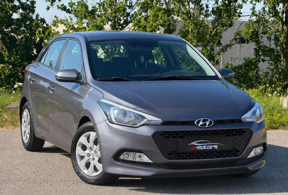 Hyundai * TRES PROPRE * AIRCO * BLUETHOOT