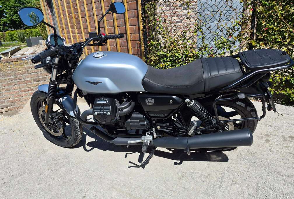 V7 IV 850CC