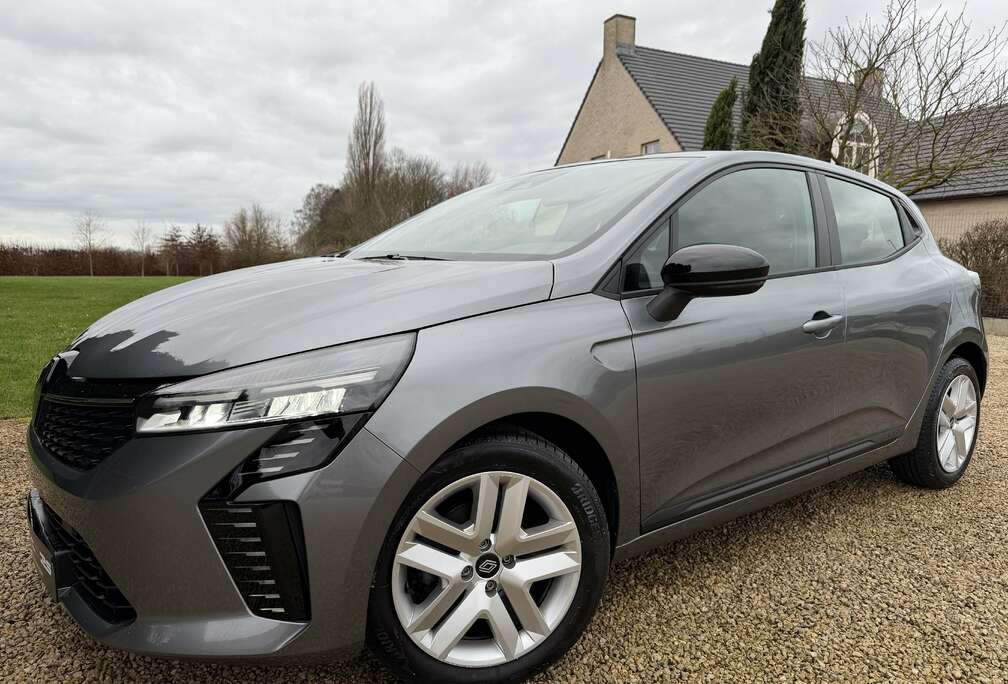 Renault Clio *2024*9202km*Pdc*Ac*Navi*Garantie*14999€*